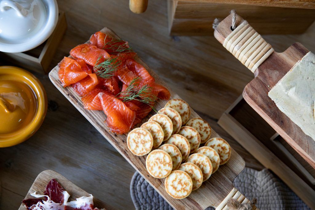 Salmón marinado al eneldo
