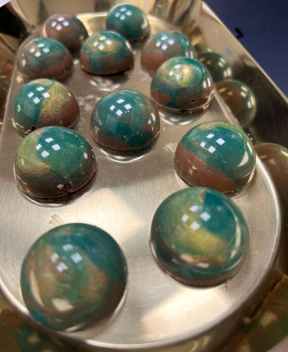 Bombon color corporativo