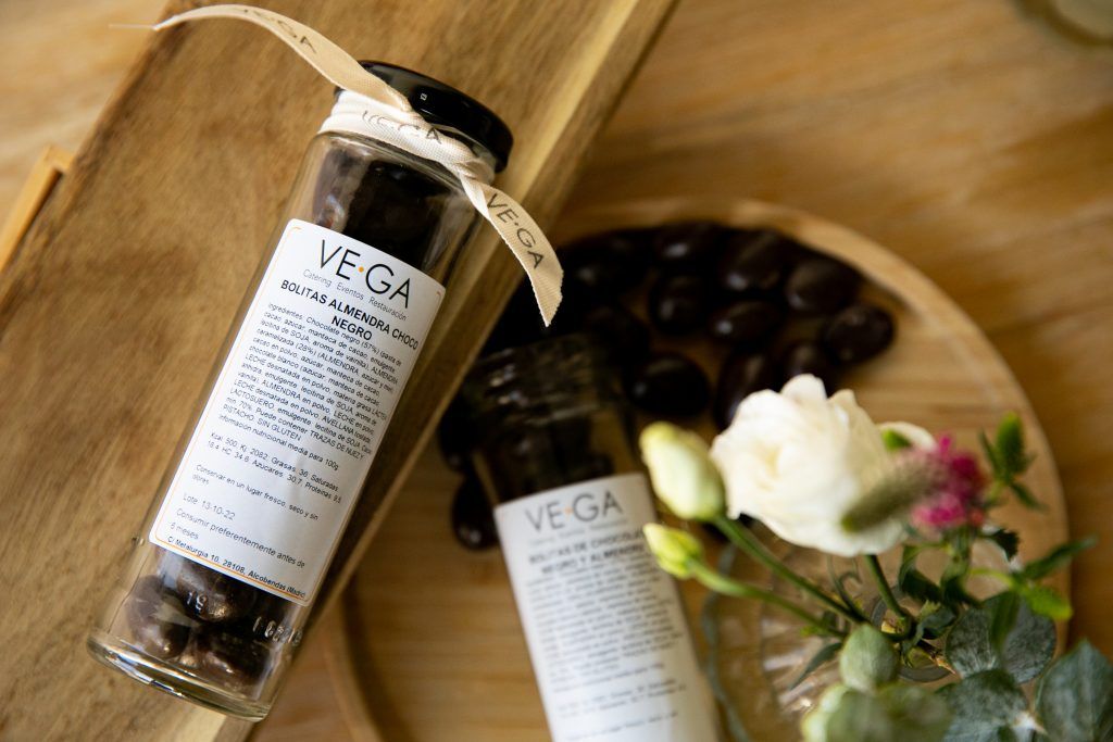 Tarrito de bolitas de Almendra con Chocolate