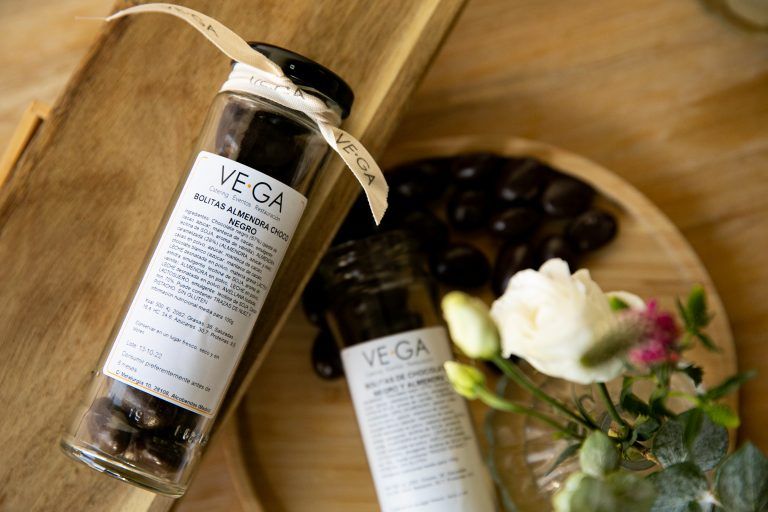 Tarrito de bolitas de Almendra con Chocolate