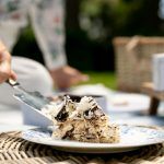 Tarta de galletas en lata con martillo - 3