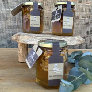 Miel con nueces