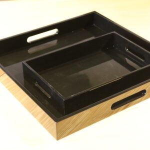 Bandeja negra rectangular