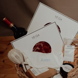 Cesta oso recién mamá con babero bordado B