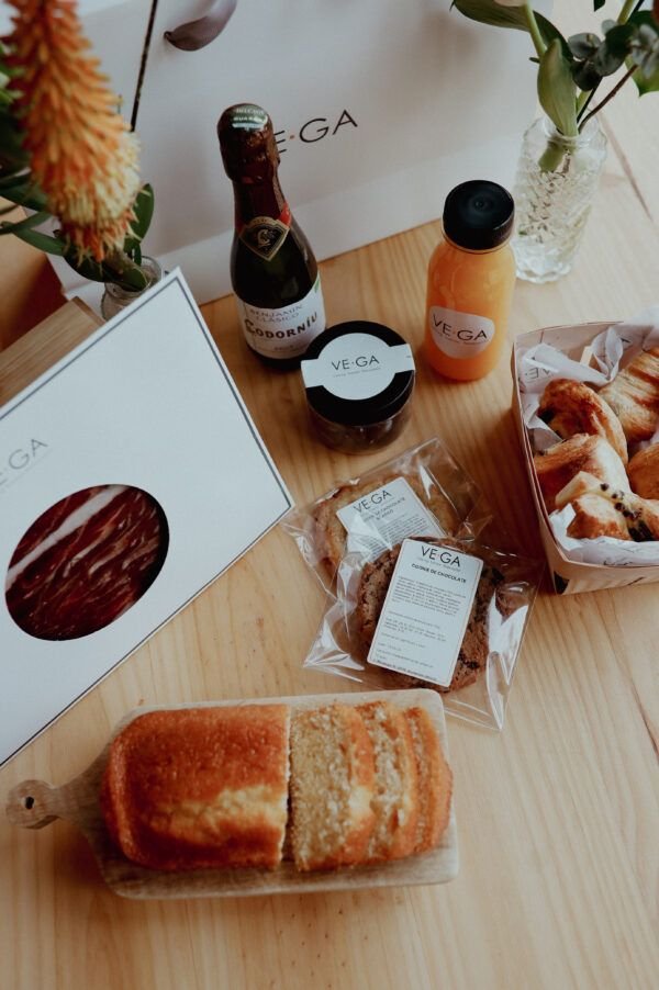 Bolsa caja regalo desayuno especial dulce y salado 1 persona